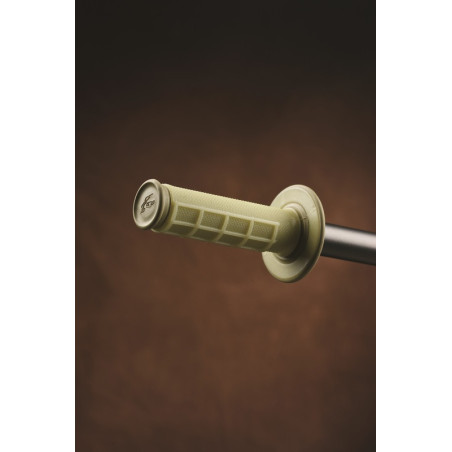 REVETEMENT RENTHAL KEVLAR DUAL GRIP SEMI-GAUFFRE