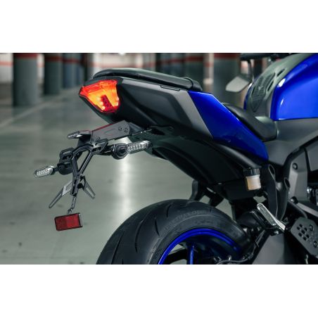 SUPPORT PLAQUE IMMATRICULATION YAMAHA MT07 2025 -
