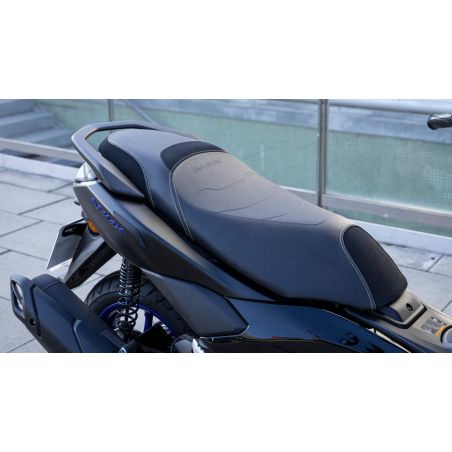 SELLE DESIGN YAMAHA NMAX 2025 -